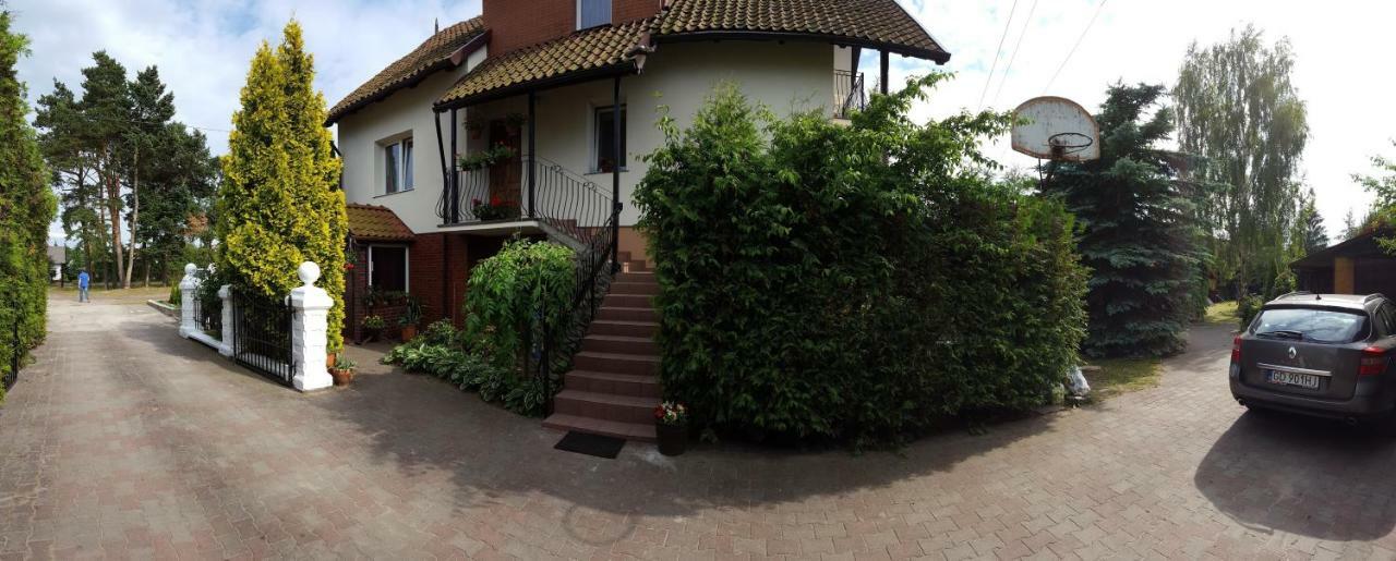 Goscinny Letni Dom Panstwa Grybek Homestay Stegna (Pomerania)